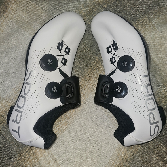 Cycling Sneakers with SPD Cleat - Picture 5 of 8